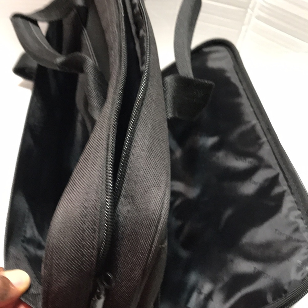 New! Targus Computer Briefcase With Multiple Comp… - image 4